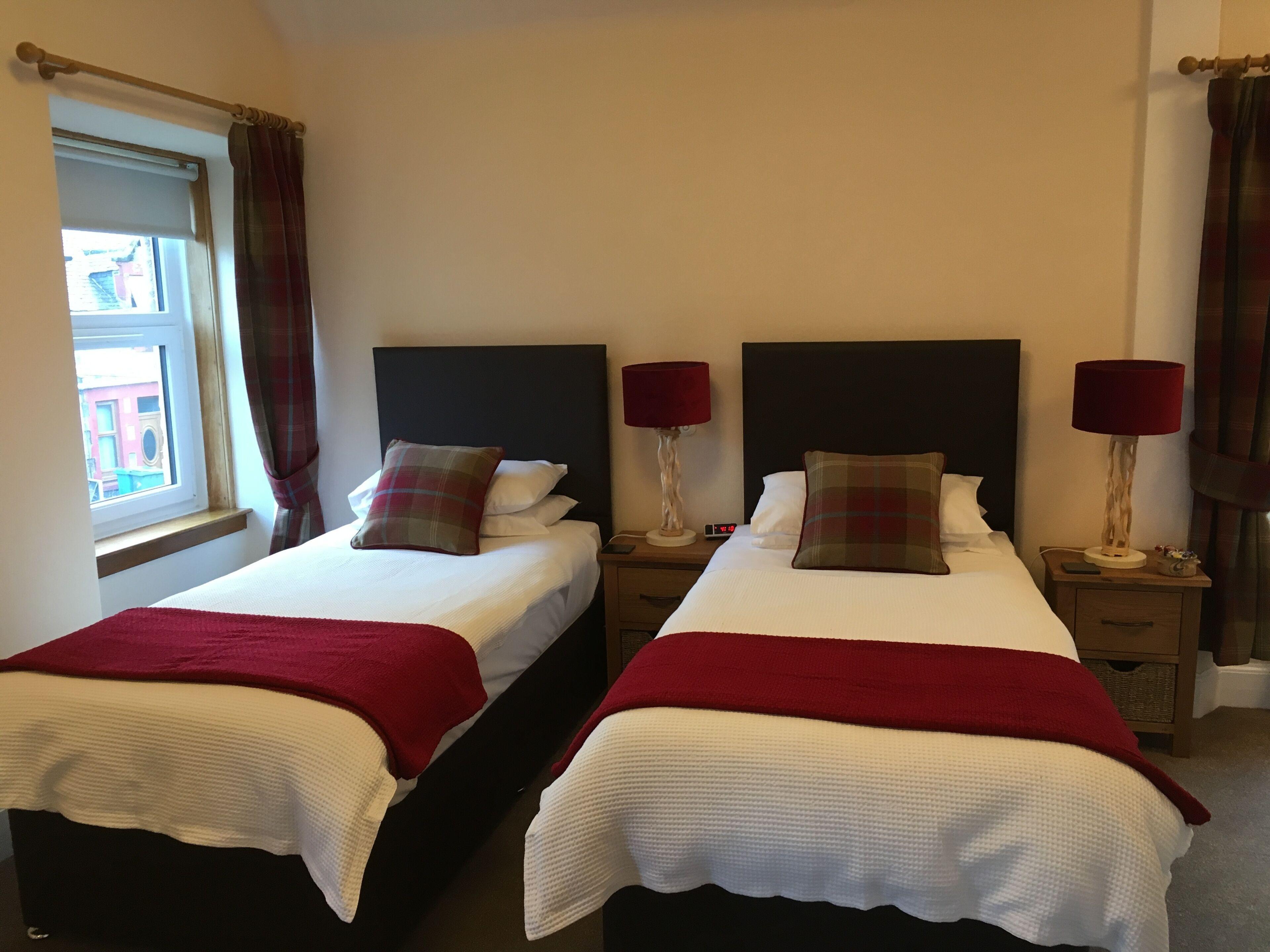 Rossmount Guest House - Inverness — Photos 1